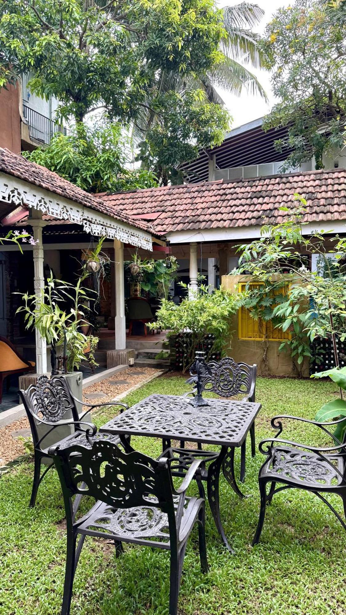 Gomez Place Negombo Exterior foto