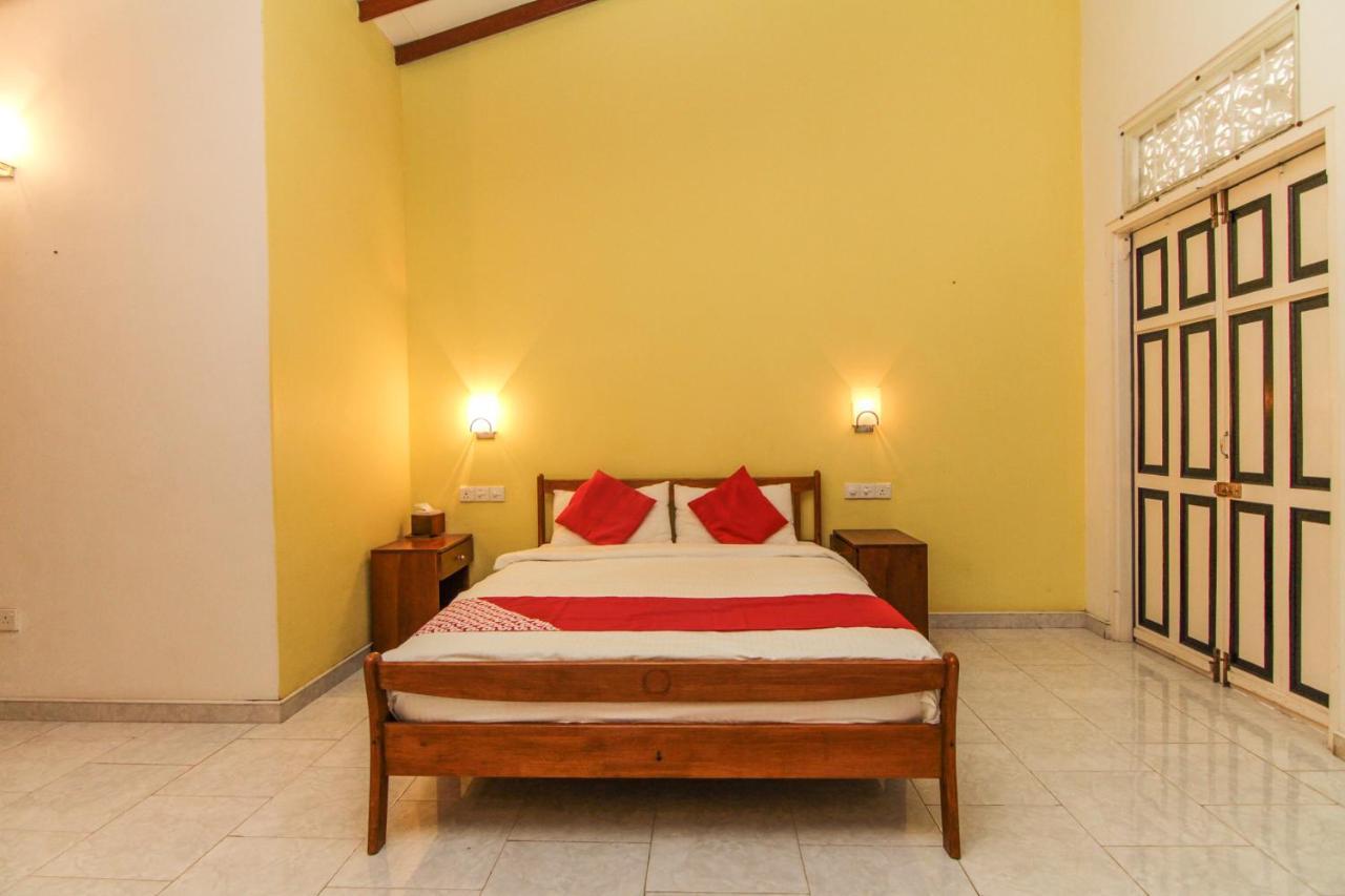 Gomez Place Negombo Exterior foto