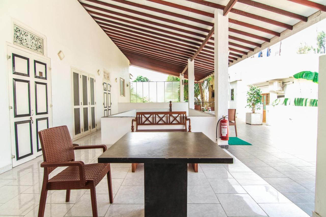 Gomez Place Negombo Exterior foto
